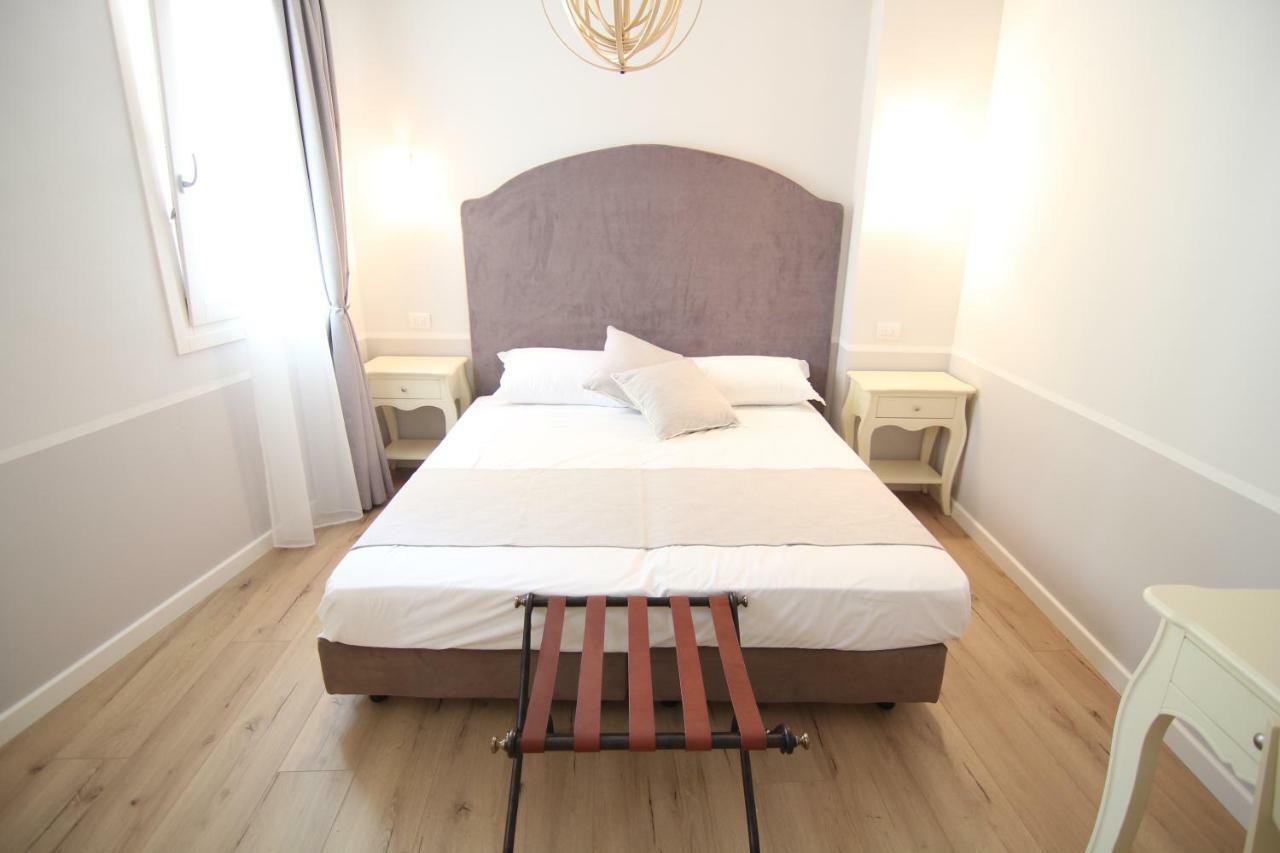 Spagnoi Rooms Кастелнуово дел Гарда Екстериор снимка