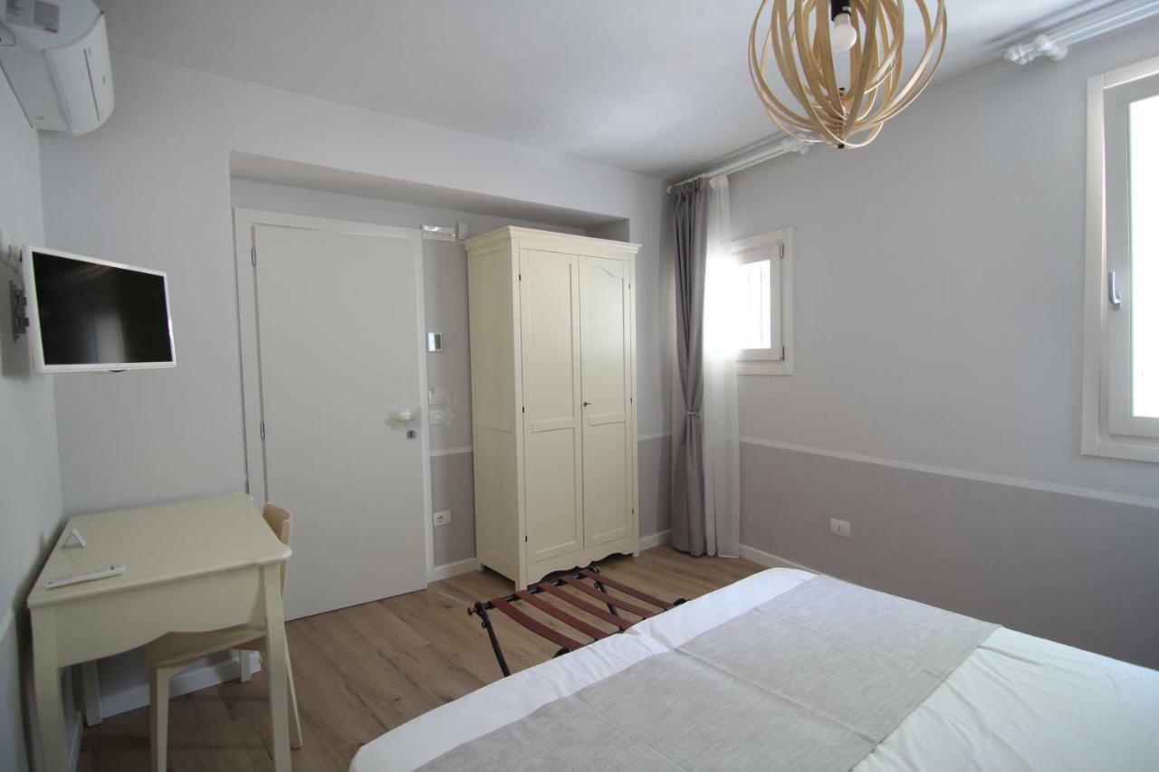Spagnoi Rooms Кастелнуово дел Гарда Екстериор снимка