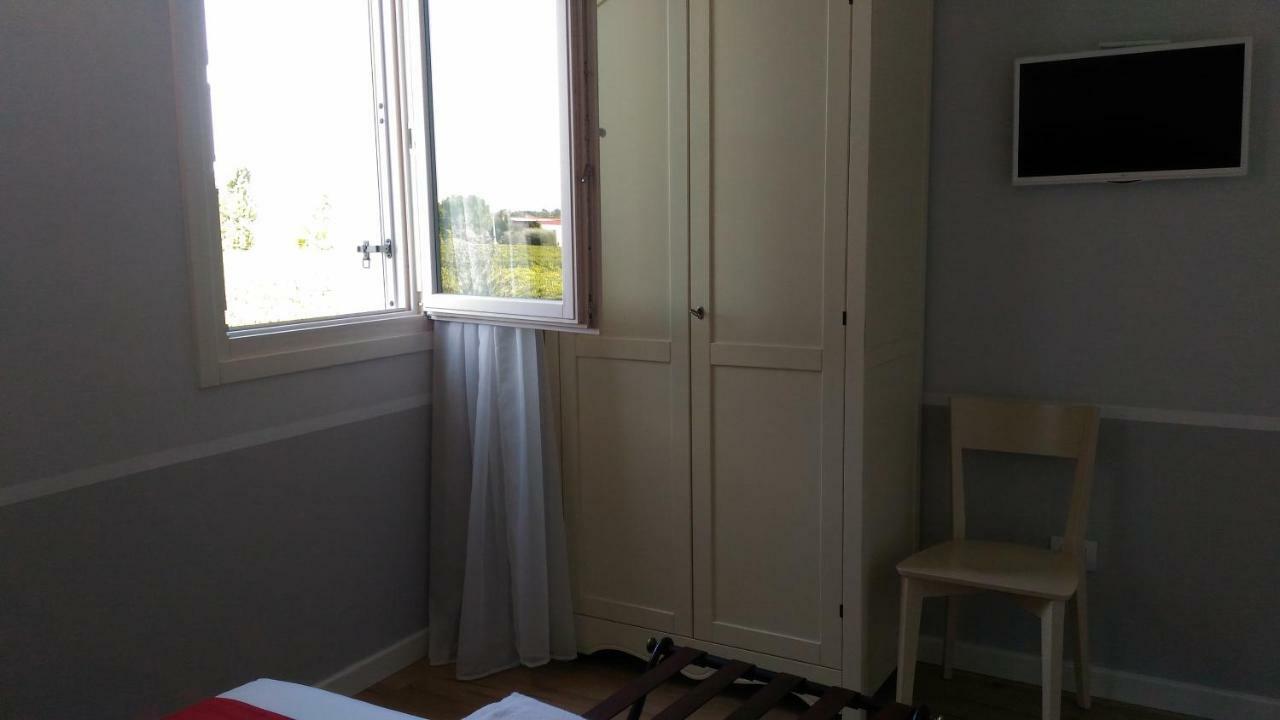 Spagnoi Rooms Кастелнуово дел Гарда Екстериор снимка